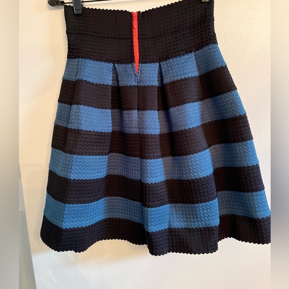 Anthropologie Girls from Savoy Ponte Bell Skirt - Picture 5 of 6